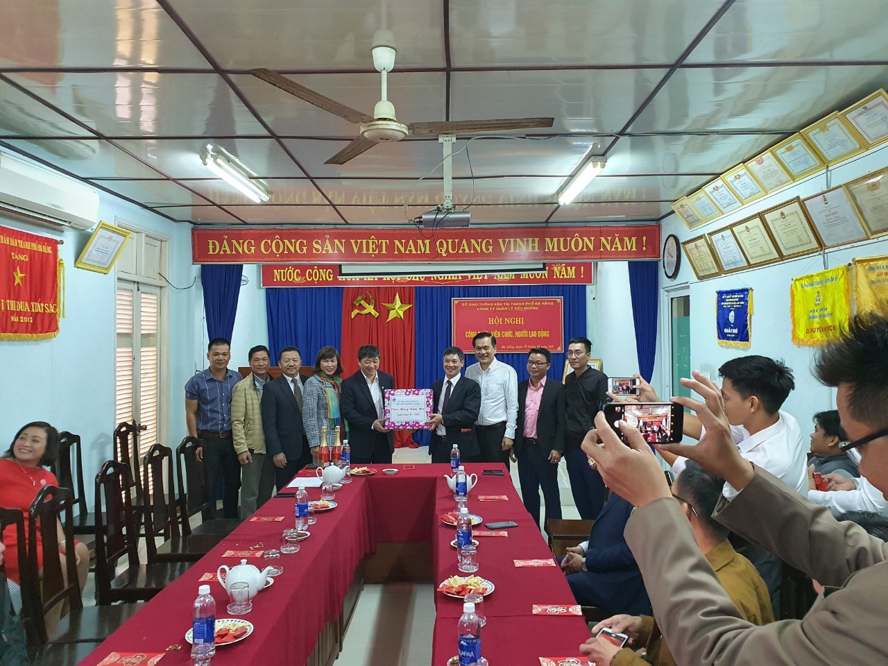 Phó Chủ Tịch UBND TP. Đà Nẵng thăm và chúc tết Công ty